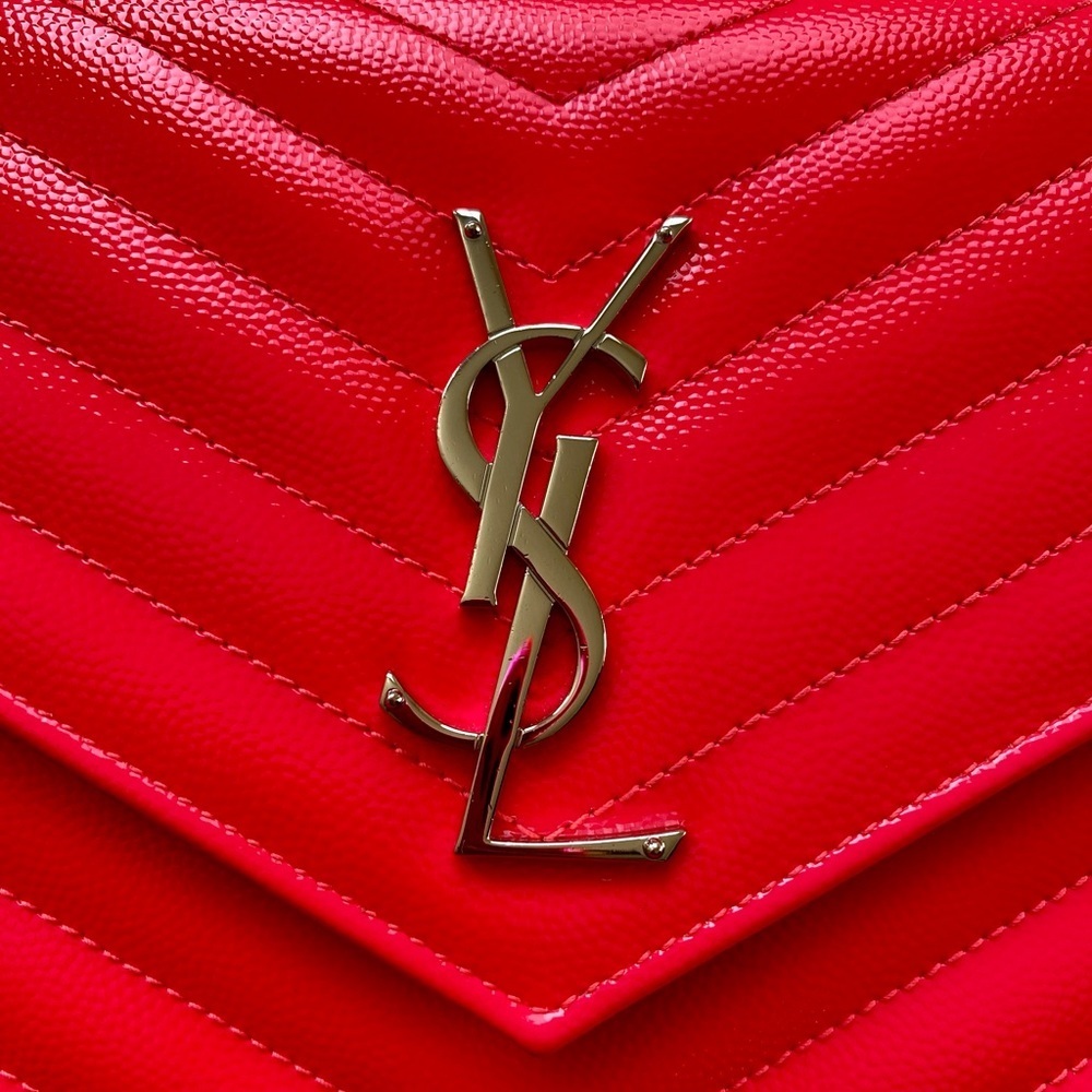 Yves Saint Laurent Wallet on Chain - Picture 2 of 10